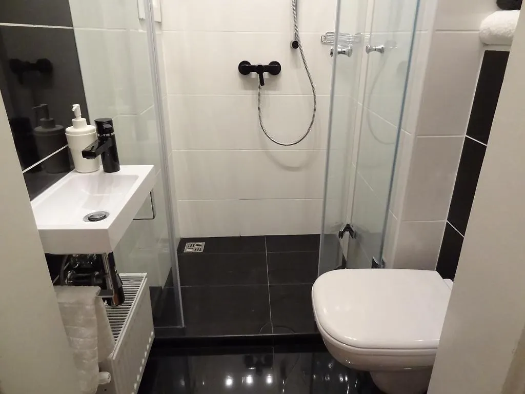 Erzsebet Boulevard Apartment بودابست