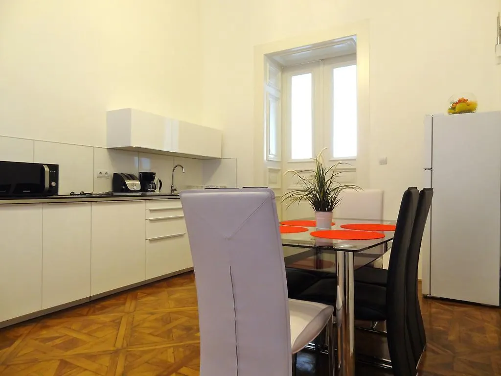 Erzsebet Boulevard Apartment Boedapest