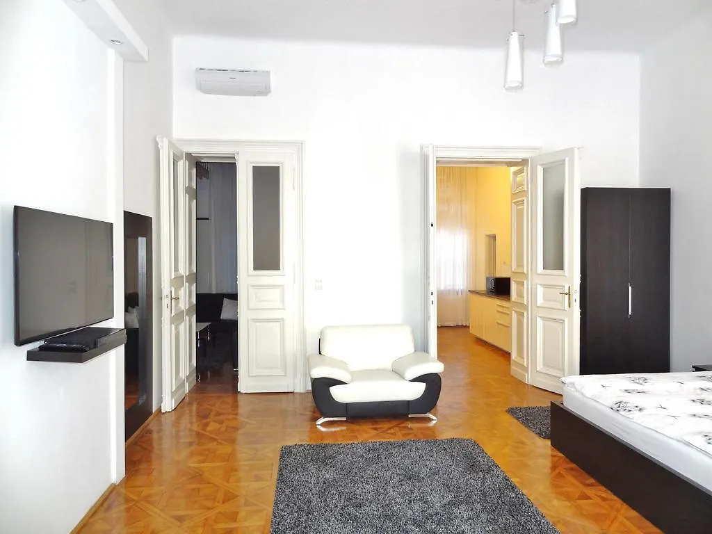 Erzsebet Boulevard Apartment Boedapest
